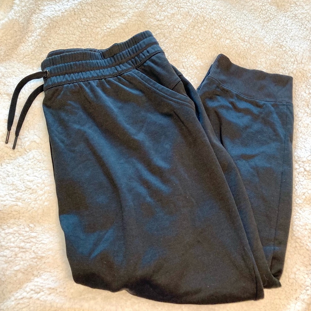 Adidas joggers size XL